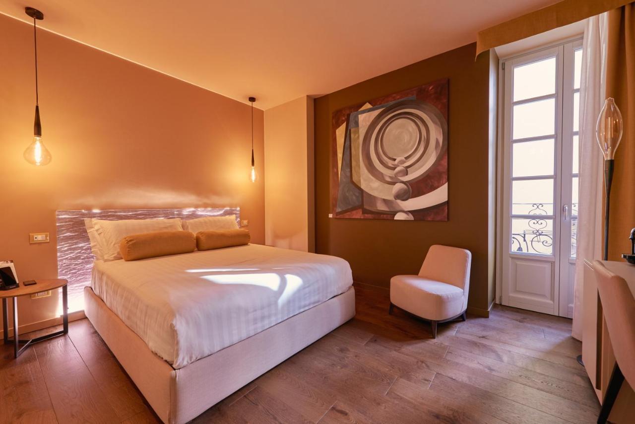 Deluxe Room,1393955915:JPEG